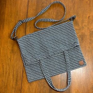 Billabong Black and White Cotton Patterned Messenger Bag/ Tote